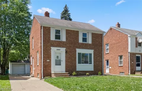 5460 Beechwood Ave, Maple Heights, OH 44137
