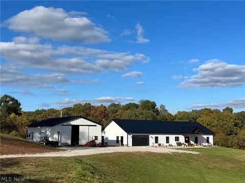 740 Dugan, Belpre, OH 45714 photo 6