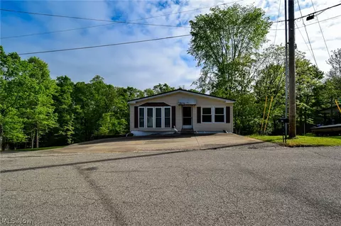 26933 Marina Rd, Freeport, OH 43973