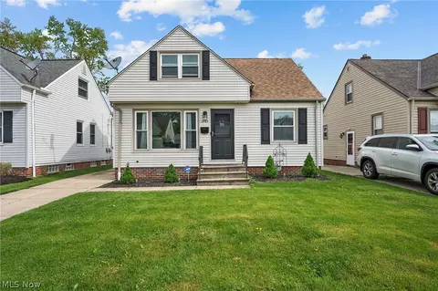 29165 Oakdale Rd, Willowick, OH 44095