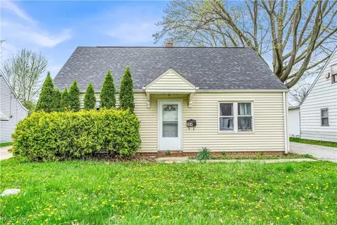 354 E 232nd St, Euclid, OH 44123