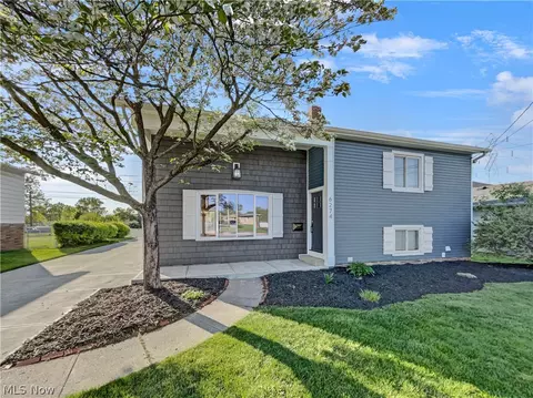 6274 Middlebrook Blvd, Brook Park, OH 44142