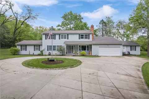 591 Yager Rd, New Franklin, OH 44216