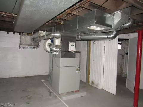 239 Columbus St, Elyria, OH 44035 photo 14