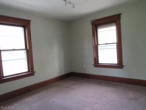 239 Columbus St, Elyria, OH 44035 photo 8