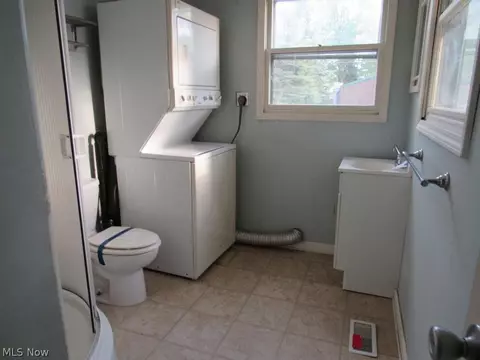 239 Columbus St, Elyria, OH 44035 photo 7