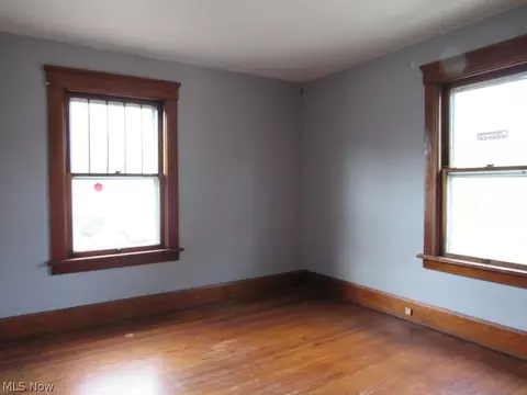 239 Columbus St, Elyria, OH 44035 photo 9