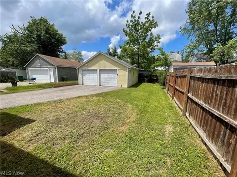 Exterior - 5214 Stanley Ave, Maple Heights, OH 44137 photo 2 of 4