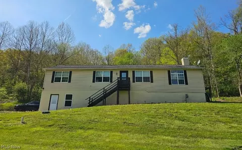 19700 Crooked Tree Rd, Dexter City, OH 45727