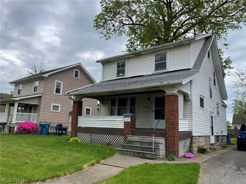 Exterior - 2242 E 33rd St, Lorain, OH 44055 photo 3 of 6