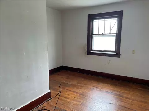 Bedroom - 2242 E 33rd St, Lorain, OH 44055 photo 1 of 6
