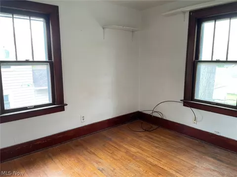 Bedroom - 2242 E 33rd St, Lorain, OH 44055 photo 3 of 6