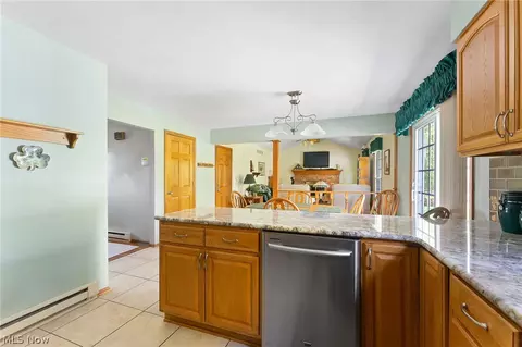 Kitchen - 609 Cathy Ann Dr, Boardman, OH 44512 photo 1 of 4