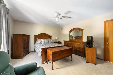 Bedroom - 609 Cathy Ann Dr, Boardman, OH 44512 photo 2 of 4