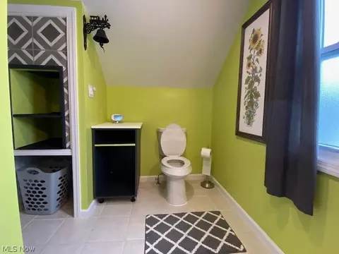 Bath - 24621 Devoe Ave, Euclid, OH 44123 photo 2 of 3