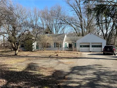 34551 Lorain Rd, North Ridgeville, OH 44039