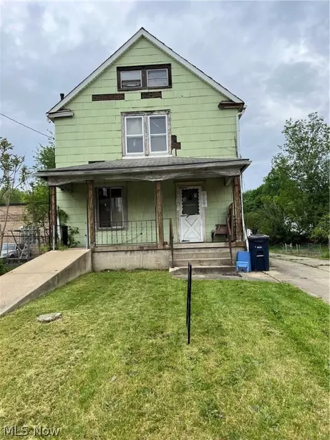 140 Kelly Ave, Akron, OH 44306