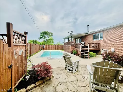 206 Fair Ave, Middlebourne, WV 26149 photo 4