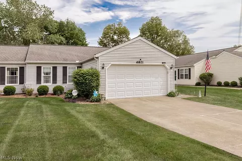 6821 Farmingdale Ln, Mentor, OH 44060