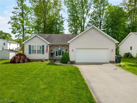 1059 Yorkshire Dr, Ravenna, OH 44266