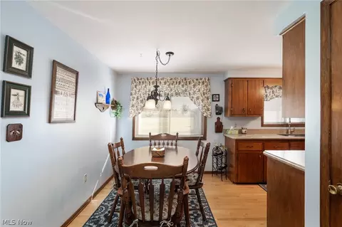Dining - 2201 Mark Dr, Lorain, OH 44052 photo 1 of 2