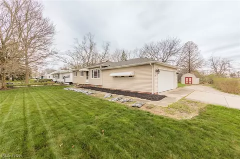 13100 Atlantic Rd, Strongsville, OH 44149