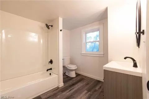 1298 Gorge Blvd, Akron, OH 44310 photo 15