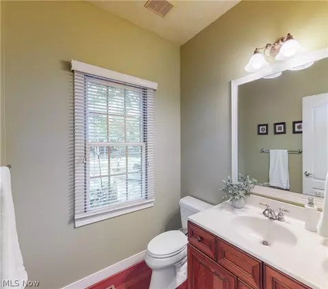 37205 Halton Ct, Solon, OH 44139 photo 16