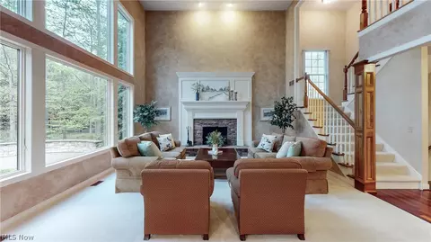 37205 Halton Ct, Solon, OH 44139 photo 9