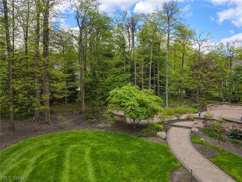 37205 Halton Ct, Solon, OH 44139 photo 38