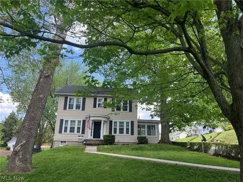 900 N 10th St, Cambridge, OH 43725