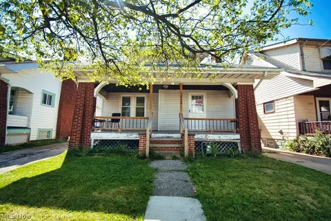 3434 W 90th St, Cleveland, OH 44102