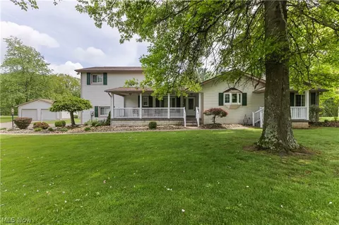 1530 Wylie Ridge Rd, New Cumberland, WV 26047