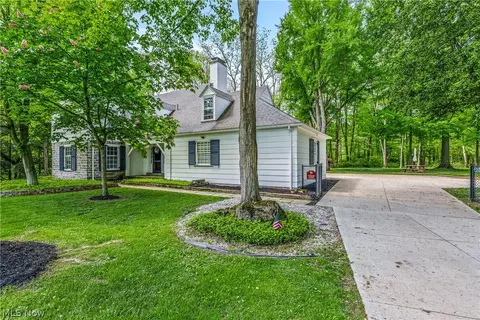 Exterior - 4580 Brookwood Rd, Boardman, OH 44512 photo 16 of 17