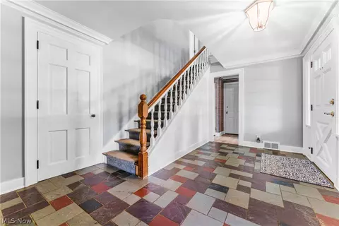 Entry Way - 4580 Brookwood Rd, Boardman, OH 44512 photo 1 of 1
