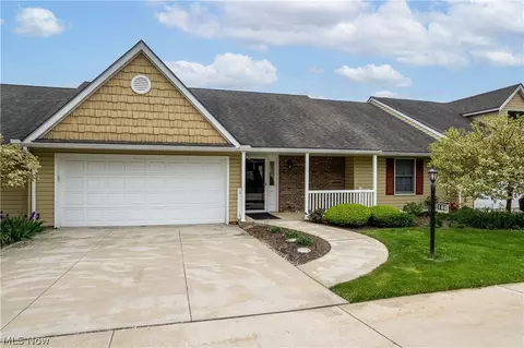 186 Park Place Dr, Wadsworth, OH 44281
