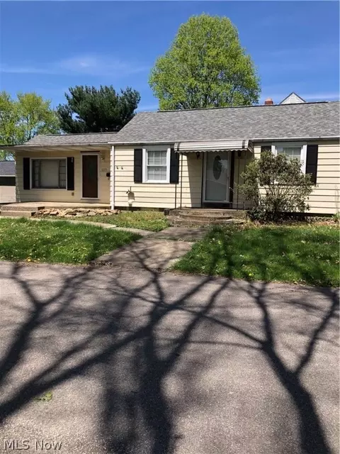 1255 Oak Ave, Barberton, OH 44203