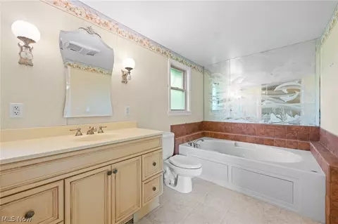 8106 Middlesex Rd, Mentor, OH 44060 photo 16