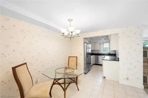 8106 Middlesex Rd, Mentor, OH 44060 photo 8