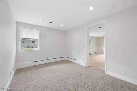 8106 Middlesex Rd, Mentor, OH 44060 photo 21