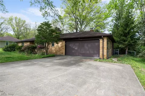 8106 Middlesex Rd, Mentor, OH 44060 photo 3