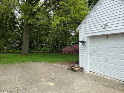 471 Molane Ave, Akron, OH 44313 photo 23