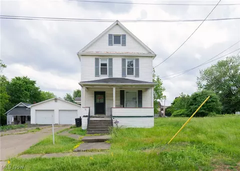 91 Mcnaughton St, Akron, OH 44305