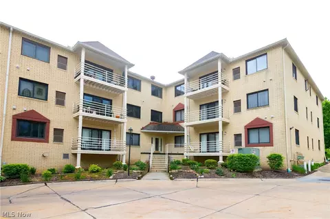19510 Lorain Rd #101, Fairview Park, OH 44126