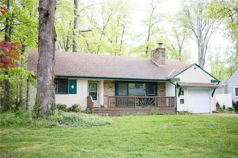27372 Langale Rd, Westlake, OH 44145