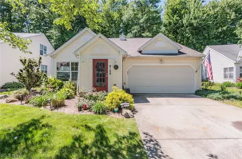 9100 Fern Cv W, Olmsted Falls, OH 44138