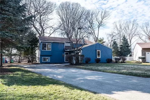 7256 Shenandoah Ct, Mentor, OH 44060
