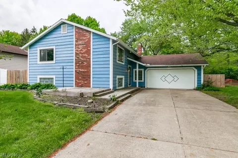 92 Boulder Ridge Pl, Painesville, OH 44077