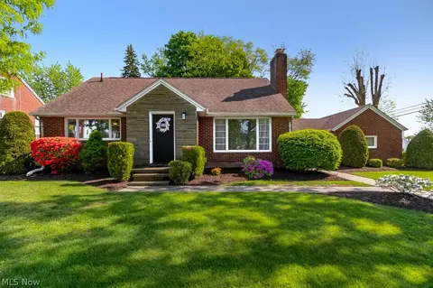 1108 29th St NE, Canton, OH 44714