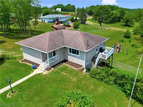 209 Sherry Dr, Bloomingdale, OH 43910